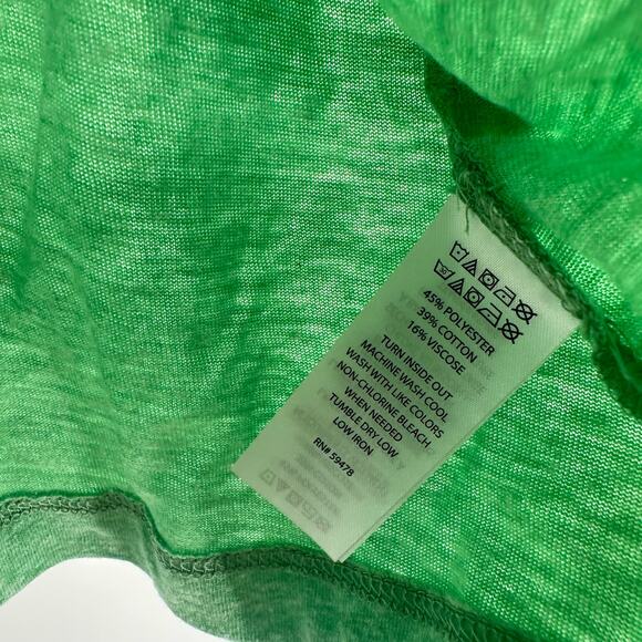 Tahari Size Medium Shirt‎ Green Lightweight Short Sleeve Essential Tee Basic - Picture 4 of 4